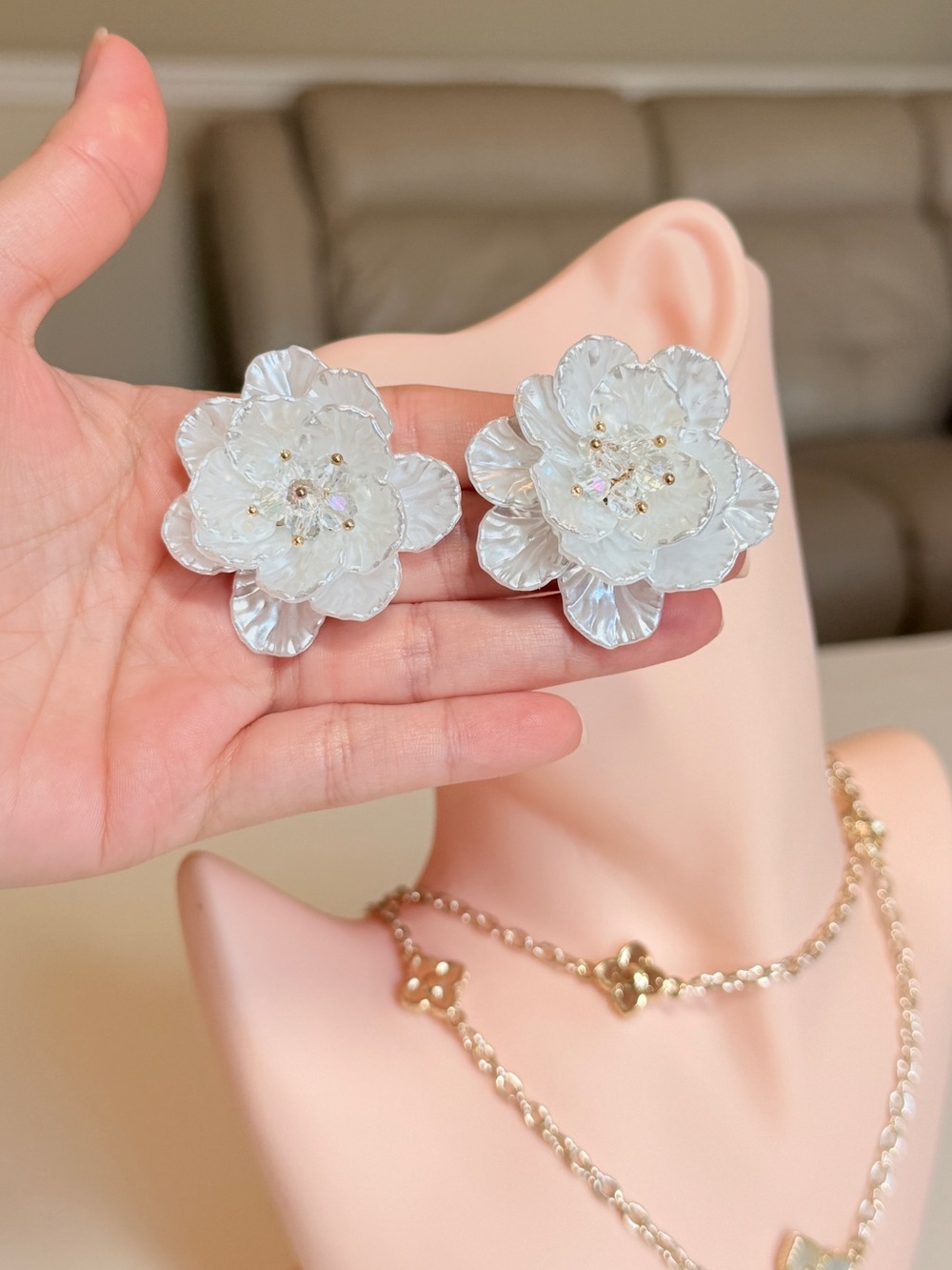 Delicate White Floral Earrings - Picture 11 of 13